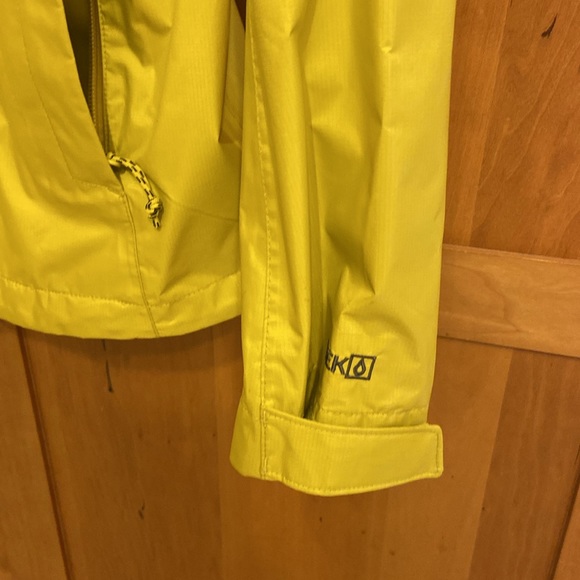 NWOT OFFERS WELCOME LL BEAN RAINCOAT BUNDLE AND SAVE - Picture 3 of 5